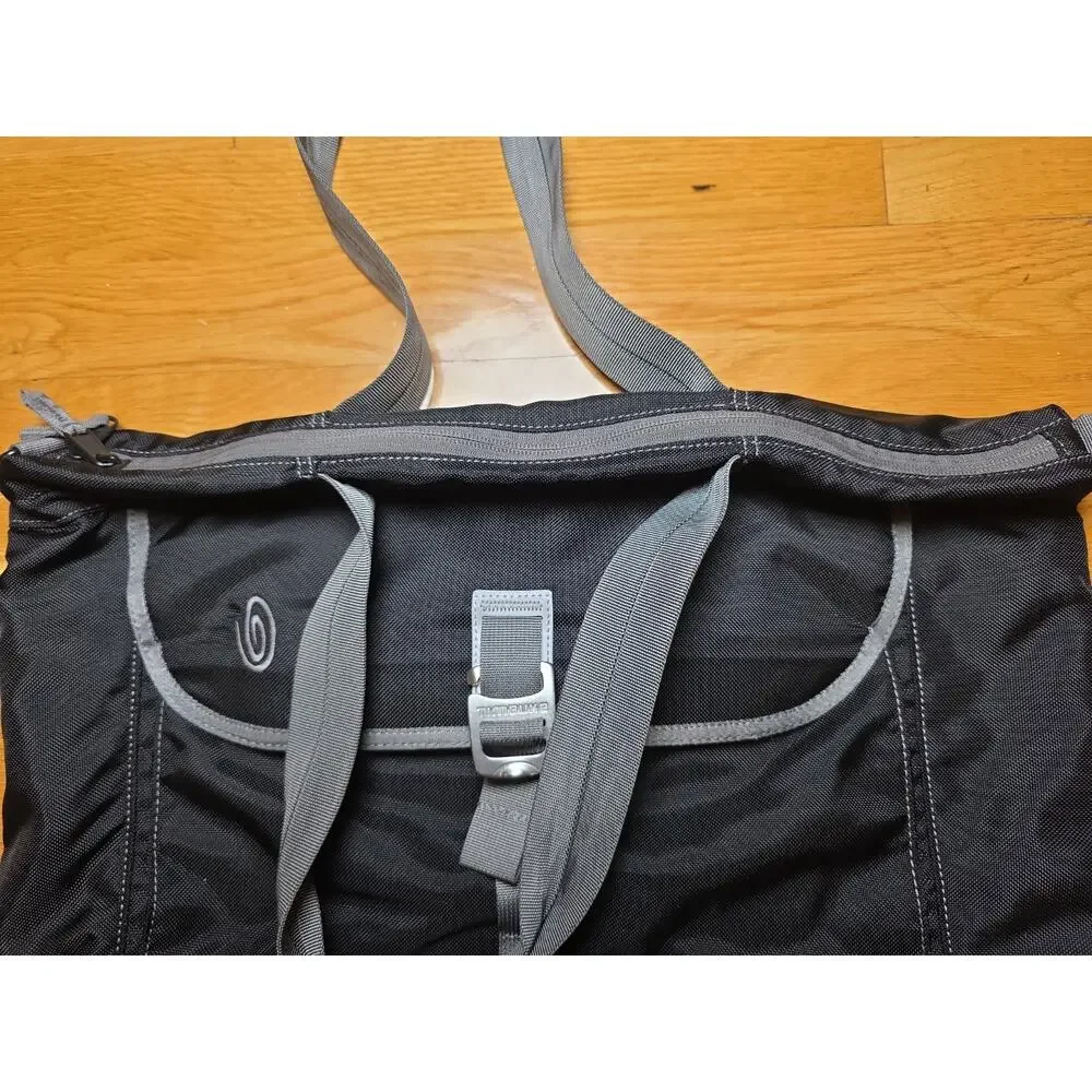 Timbuk2 M Nylon Laptop Messenger Tote Black Gray Briefcase Crossbody Work Travel